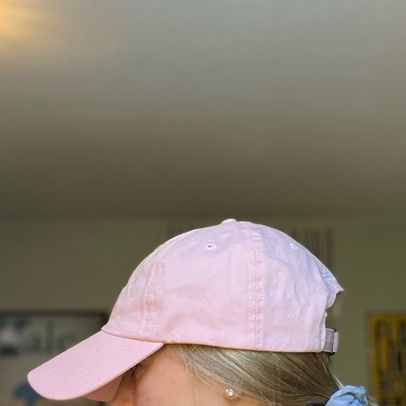 Women’s Pink Vineyard Vines Hat - Picture 5 of 5
